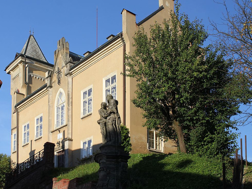 Náboženská obec Církve československé husitské v&nbsp;Českém Dubu